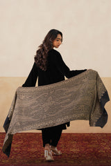 Black Gold Zari Paisley Stole For Women — Premium Corporate Gift