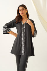 Black White Elegance Suit Set