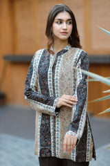 BLACK-BEIGE WOOLLEN CAPE