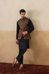 Meher Kaani Jacquard Jacket with Kurta & Pant