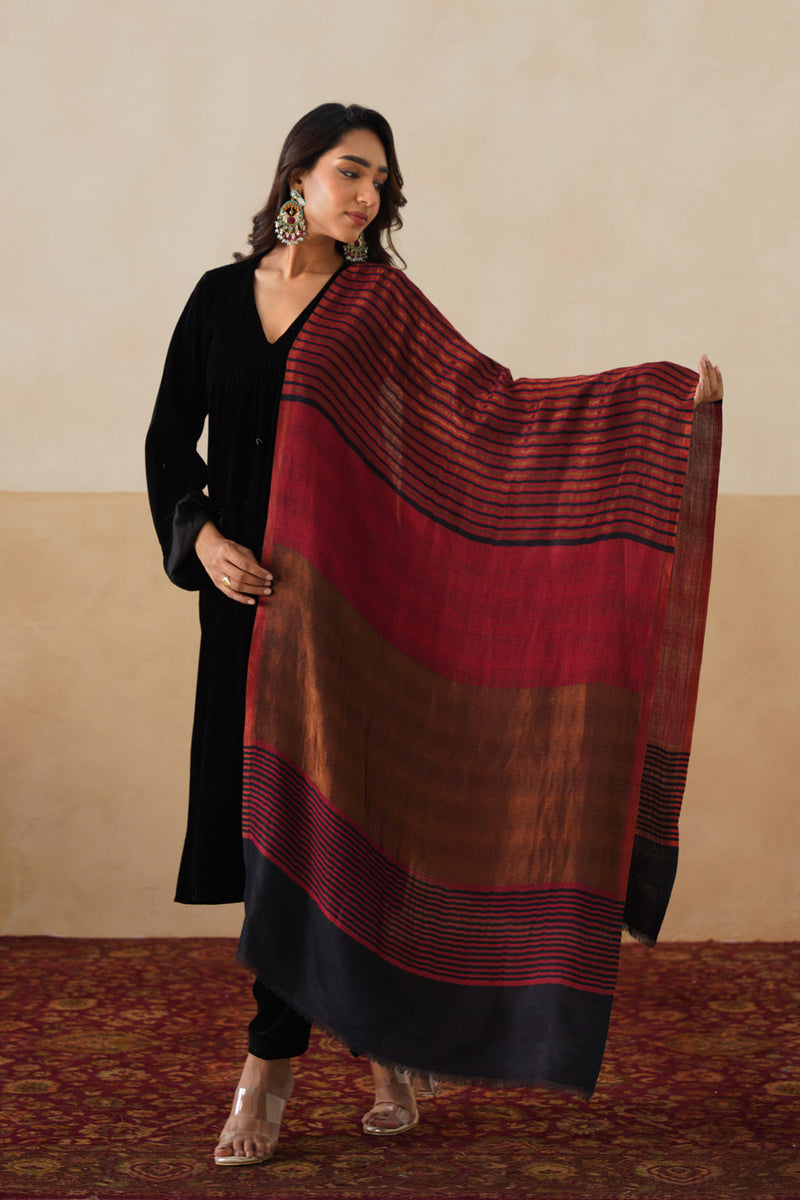 Deep Red–Copper Reversible Zari Stole For Women
