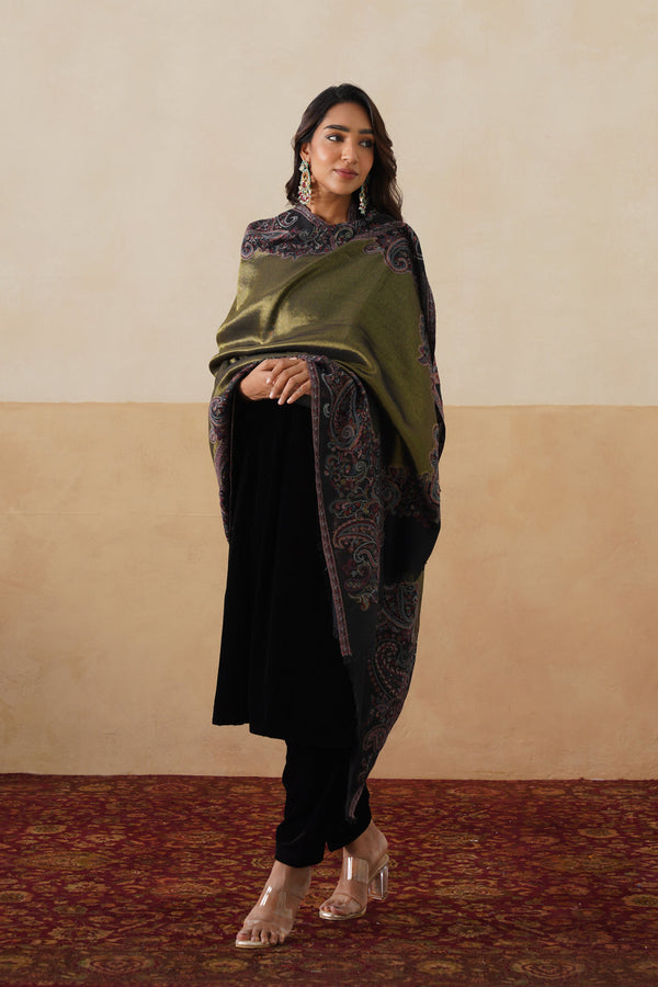 Antique Gold Paisley Drape