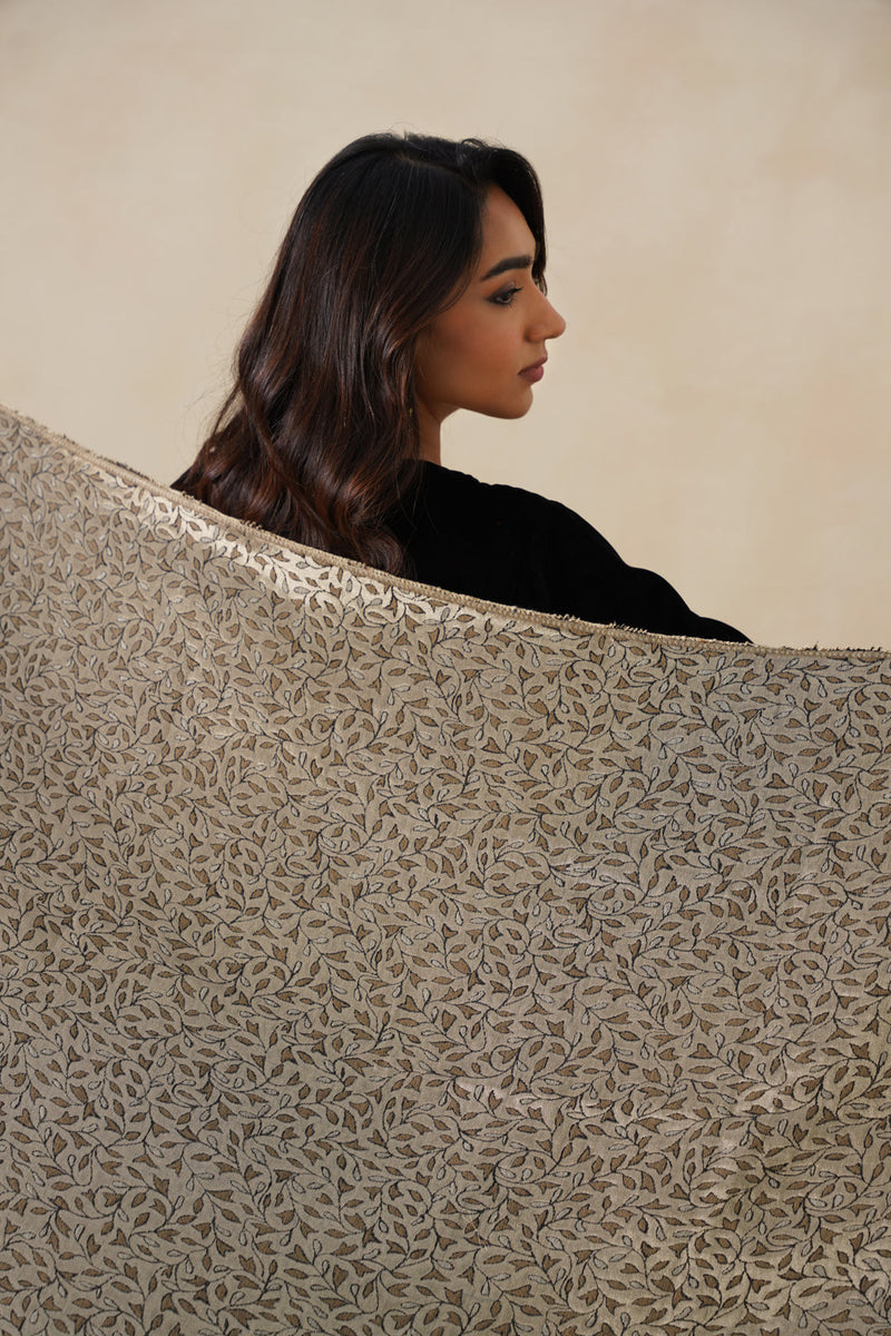 Gulnaar Vine Shawl