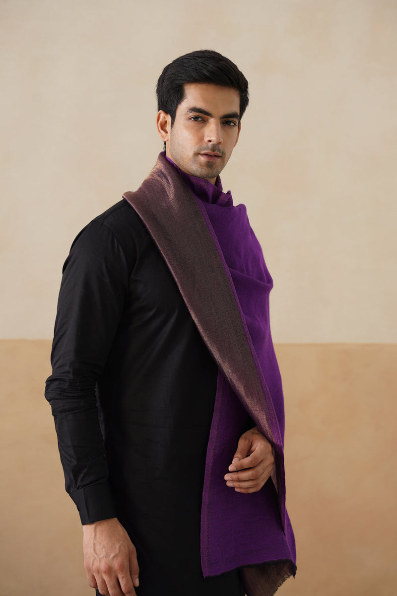 Royal wine with Antique Bronze Border