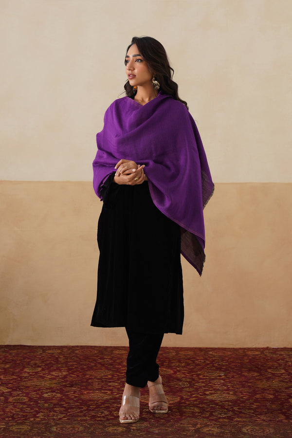 Royal wine with Antique Bronze Border