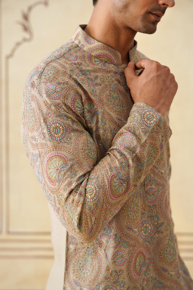 Meher Mint Green Embroidered Kurta & Pant