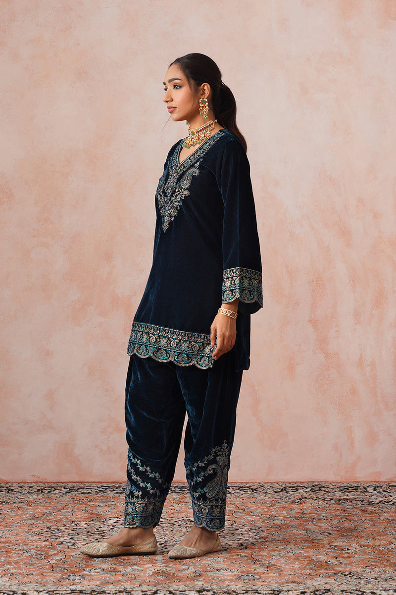 Aafreen Teal Blue Velvet Embroidered Set