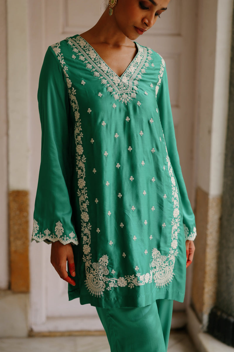 Parv Emerald Green Embroidered Set