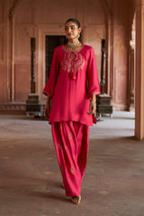 Jashn Hot Pink Embroidered Farshi Set, hot pink modal kurta with embroidered farshi and organza dupatta, image 3 of 10