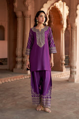 Jashn Wine Hand Embroidered Farshi Set, wine hand embroidered kurta with farshi and organza dupatta, image 4 of 13