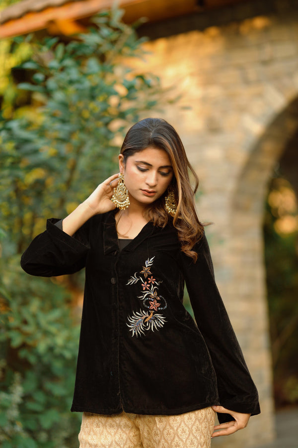 BLACK EMBROIDERED CAPE WITH BROCADE PANTS