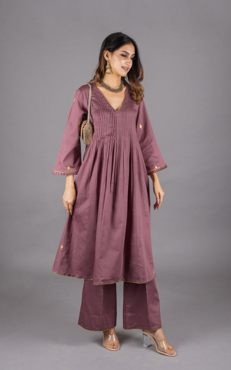 Onion Pink Embroidered Suit Set with Embroidered Dupatta Onion Pink Embroidered Suit Set with Embroidered Dupatta
