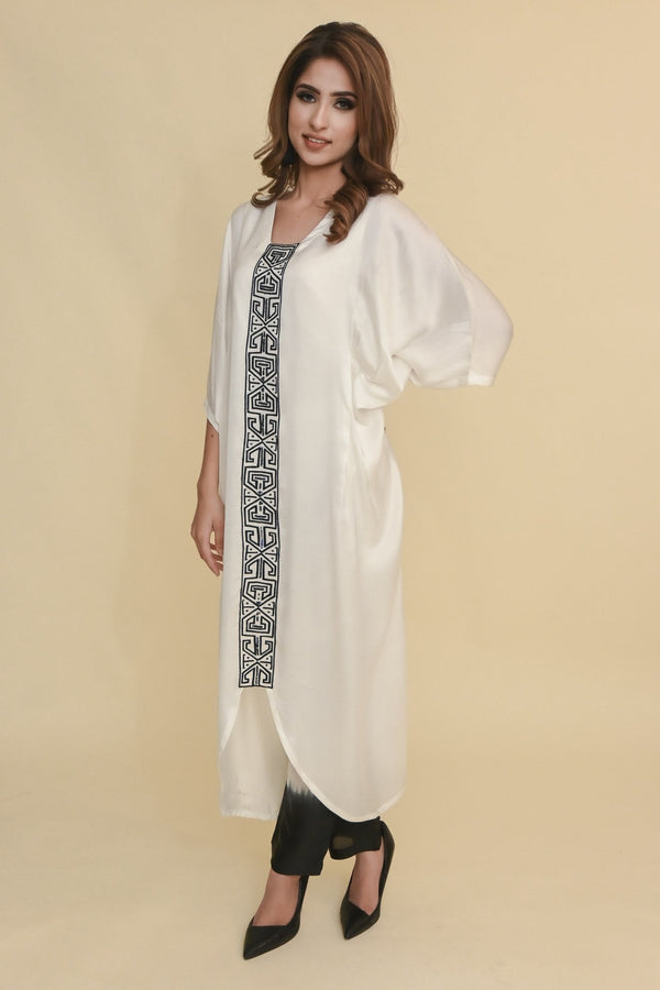 CREAM SILHOUETTE DRESS