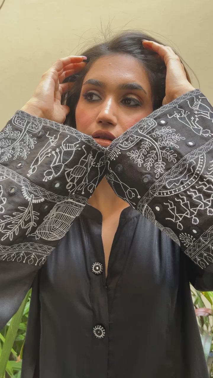 Umang Black Embroidered Co-ord Set- Inchingindia